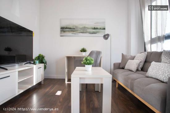  Apartamento de 1 dormitorio en alquiler en Delicias, Madrid - MADRID 