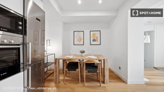 Apartamento de 2 dormitorios en alquiler en Malasaña, Madrid - MADRID