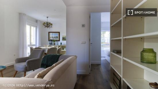 Apartamento completo de 2 dormitorios en Málaga - MALAGA