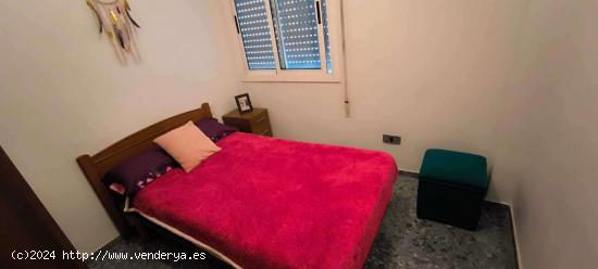  Se alquila habitación en piso de 4 habitaciones en Sagunto, Valencia - VALENCIA 