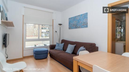 Apartamento entero de 3 habitaciones en Barcelona. - BARCELONA