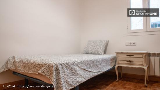 Alquiler de habitaciones en apartamento de 5 dormitorios en Chamberí - MADRID