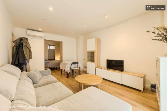  Apartamento de 1 dormitorio en alquiler en Sant Gervasi - BARCELONA 