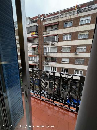  Habitaciones en alquiler en 4 dormitorios en Ríos Rosas - MADRID 