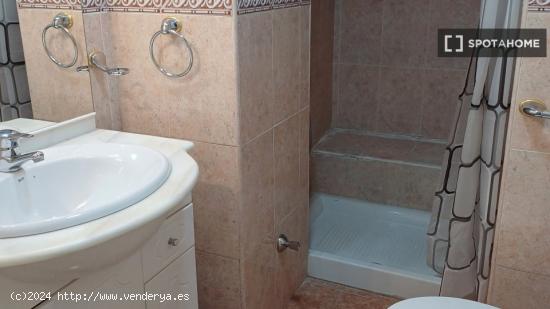 Piso completo de 2 dormitorios en Torremolinos - MALAGA