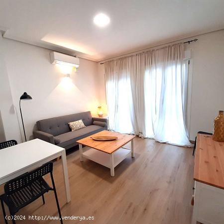  Apartamento entero de 3 dormitorios en Sevilla - SEVILLA 