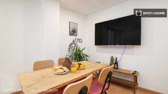 Apartamento entero de 2 dormitorios en Barcelona. - BARCELONA