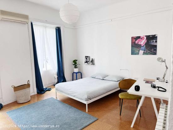  Apartamento de 5 dormitorios en alquiler en Malasaña, Madrid - MADRID 
