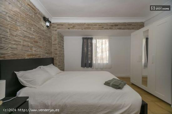  Alquiler de habitaciones en piso de 3 habitaciones para profesionales en L'Hort De Senabre - VALENCI 