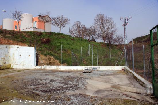 Terreno, de uso industrial, en casco urbano de Simancas - VALLADOLID