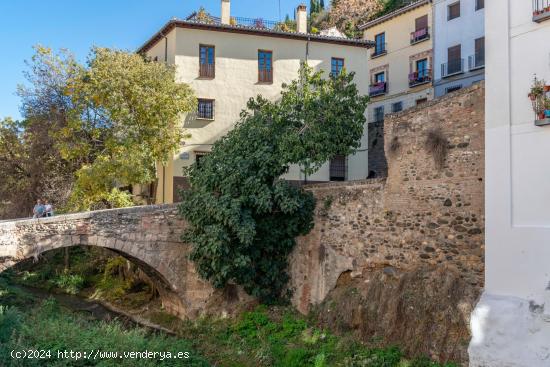 Piso en el emblemático barrio de Albayzín - GRANADA