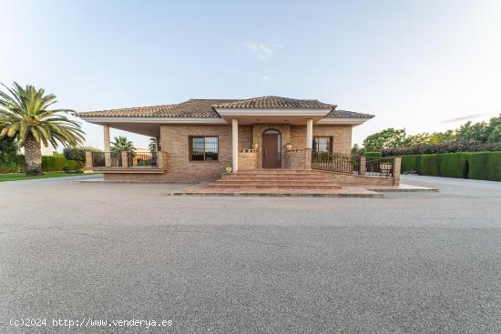 Exclusivo chalet en venta en Lorca. No te pierdas esta maravilla. - MURCIA