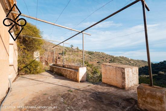 Casa Rústica en Torrox: Serenidad entre Montañas y Mar - MALAGA