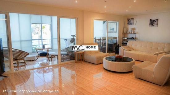 Precioso apartamento en primera línea de playa a la venta en Altea - ALICANTE