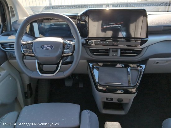 Ford Tourneo  Custom 2.0 EcoBlue 125kW L1 Titanium Auto - Gasteiz
