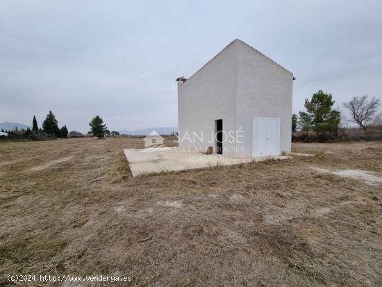  SE VENDE ALMACEN CON TERRENO EN VILLENA (ALICANTE)SPAIN - ALICANTE 