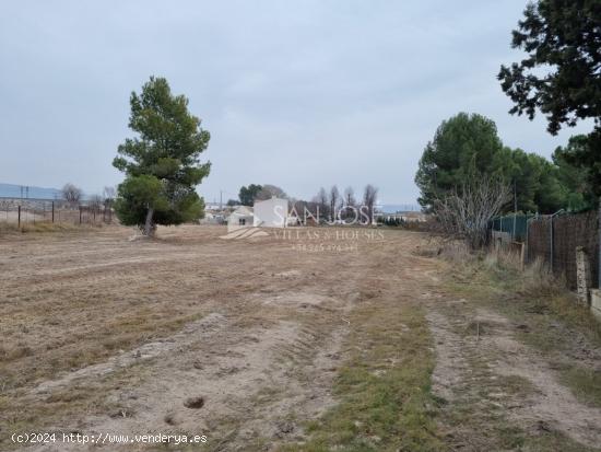 SE VENDE ALMACEN CON TERRENO EN VILLENA (ALICANTE)SPAIN - ALICANTE