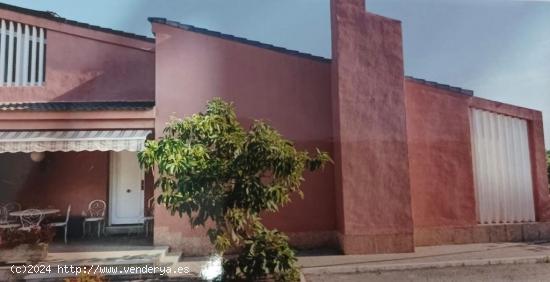 SE VENDE MAGNIFICO CHALET EN LA CARRETERA DE SANTA POLA - ALICANTE