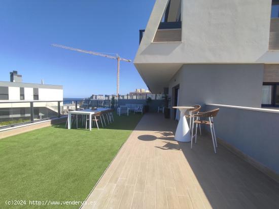 APARTAMENTO ,, CON VISTAS AL MAR CON GRANDES TERRAZAS - ALICANTE