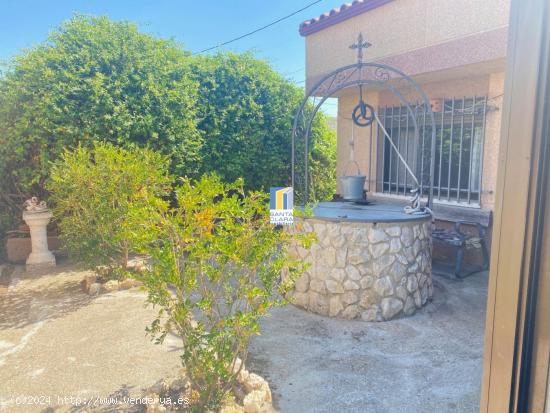 FINCA DE RECREO EN VENTA CON CASA, PISCINA, MERENDERO, JARDINES Y POZO EN MORALES DEL VINO, ZAMORA. 