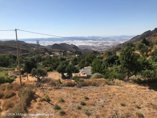 INVIERTE EN CALIDAD DE VIDA, INVIERTE EN UNA VIVIENDA SINGULAR. - ALMERIA