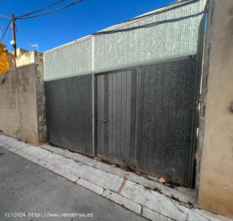  SOLAR URBANO PARA CONSTRUCCIÓN DE CASA DE PUEBLO - VALENCIA 