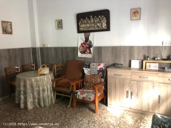 MAGNIFICA CASA CENTRICA EN VENTA EN ADRA - ALMERIA