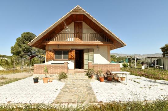  Finca rústica con casa de madera en el Paraje de los Morales  La fuensanta  - ALMERIA 