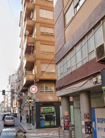 Ocasión para inversión - amplia vivienda en Elda - centro - ALICANTE