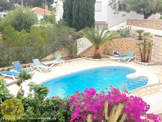  SE VENDE CHALET INDEPENDIENTE DE 3 DORMITORIOS EN ALFAZ DEL PI - ALICANTE 