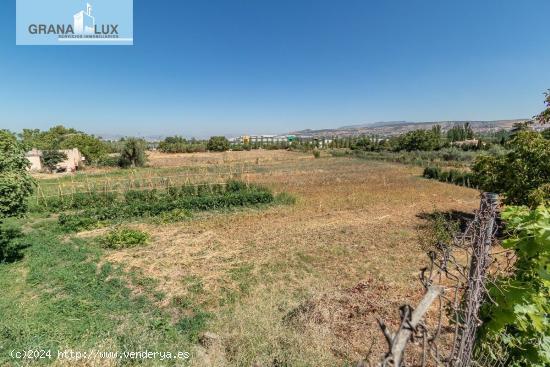 FINCA RÚSTICA EN ZONA INMEJORABLE, JUNTO C.C. ALHSUR - GRANADA