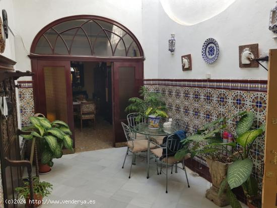 CASA A LA VENTA - CADIZ