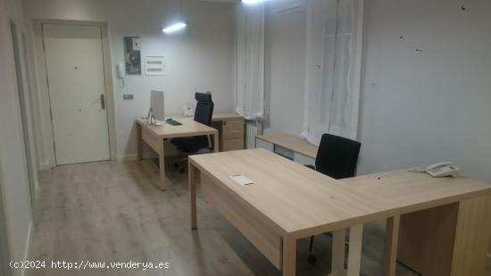  Urbis te ofrece un despacho en alquiler en zona Centro, Salamanca. - SALAMANCA 