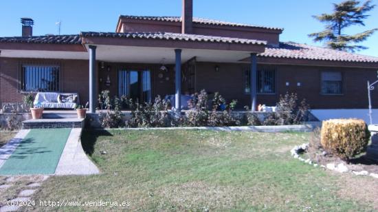 Urbis te ofrece un espectacular chalet en venta en Villares de la Reina, Salamanca. - SALAMANCA