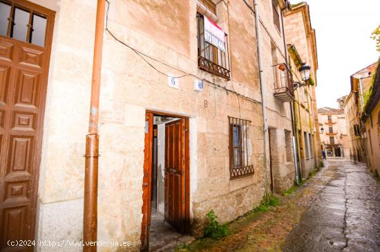 Urbis te ofrece una casa unifamiliar en venta en Ciudad Rodrigo, Salamanca. - SALAMANCA