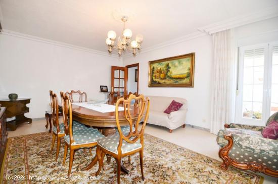 Urbis te ofrece una espectacular casa en Villamayor, Salamanca - SALAMANCA