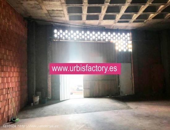 Urbis te ofrece una estupenda nave industrial en alquiler en el Polígono de los Villares, Salamanca