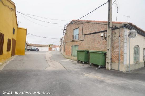 Urbis te ofrece una casa en venta en El Campo de Peñaranda, Salamanca. - SALAMANCA