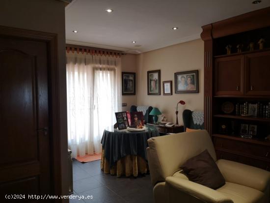 Urbis te ofrece una casa en venta en Ciudad Rodrigo, Salamanca. - SALAMANCA