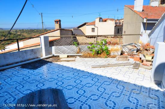 Urbis te ofrece una casa en venta en Fermoselle, Zamora. - ZAMORA