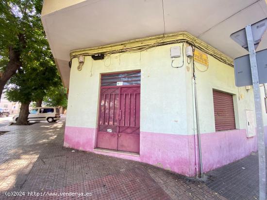 LOCAL COMERCIAL EN VENTA EN SAN ROQUE - BADAJOZ