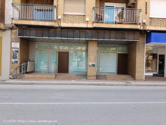 Local comercial de 379 m2 en buen estado en la calle Mayor de Molina de Segura. - MURCIA