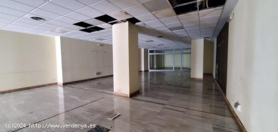 Local comercial de 379 m2 en buen estado en la calle Mayor de Molina de Segura. - MURCIA