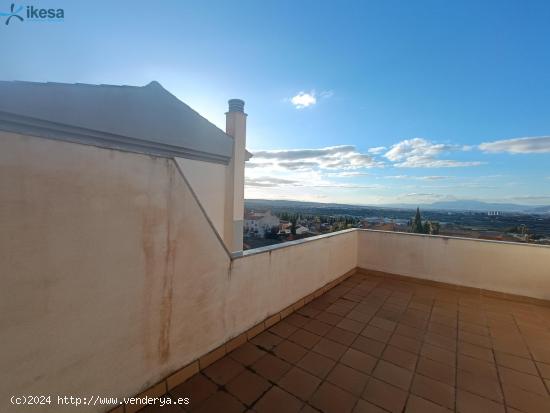 Conjunto de 3 vivienda adosadas sin finalizar - GRANADA