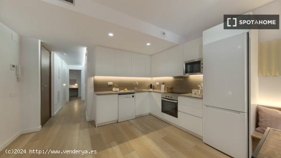 Apartamento entero de 2 dormitorios en Barcelona. - BARCELONA