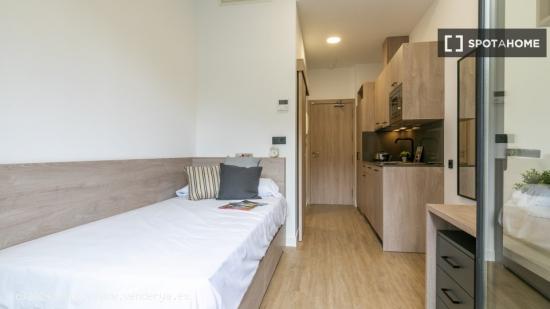 Se alquila habitación en residencia de estudiantes en Madrid - MADRID