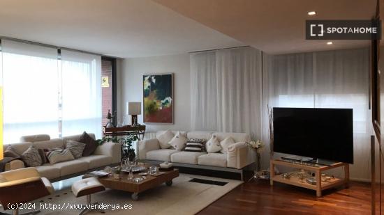 Habitación en piso compartido en barcelona. - BARCELONA