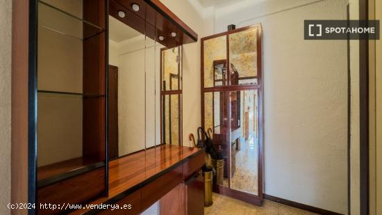 Apartamento de 3 dormitorios en alquiler en Barcelona - BARCELONA