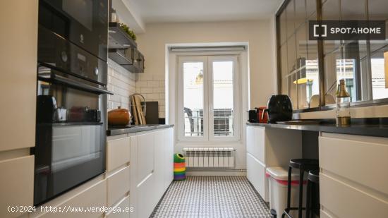 Apartamento de 2 dormitorios en alquiler en Malasaña - MADRID