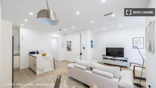 Apartamento de 2 dormitorios en alquiler en L'Eixample - VALENCIA